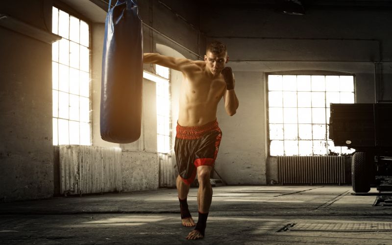 npl-supplements-young-man-boxing-min